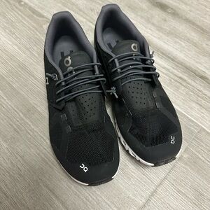 On Cloud Black Women’s Sneakers